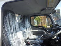 三菱ふそうキャンターコンテナ専用車小型（2t・3t）[写真23]