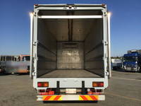 いすゞフォワード冷蔵冷凍ウイング中型（4t）[写真11]