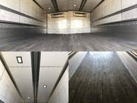 いすゞフォワード冷蔵冷凍ウイング中型（4t）[写真12]