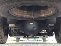 いすゞフォワード冷蔵冷凍ウイング中型（4t）[写真21]