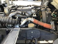 いすゞフォワード冷蔵冷凍ウイング中型（4t）[写真23]