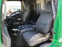 いすゞフォワード冷蔵冷凍ウイング中型（4t）[写真28]