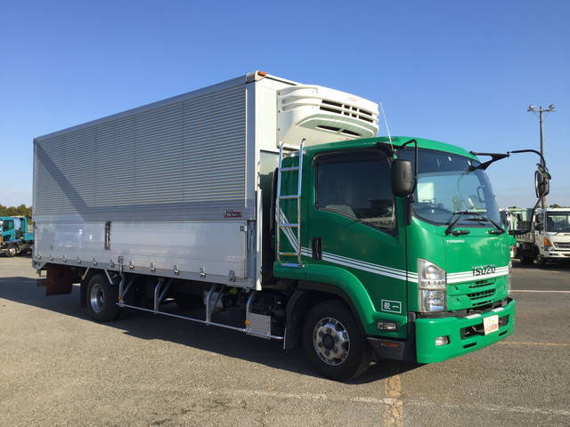 いすゞフォワード冷蔵冷凍ウイング中型（4t）[写真03]