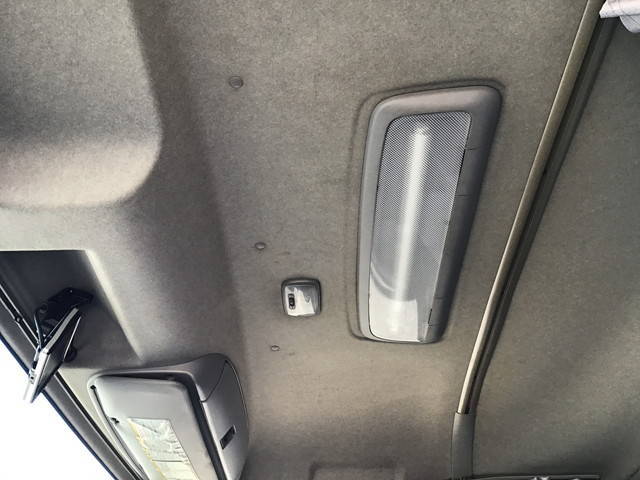 いすゞフォワード冷蔵冷凍ウイング中型（4t）[写真30]