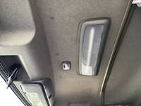 いすゞフォワード冷蔵冷凍ウイング中型（4t）[写真30]