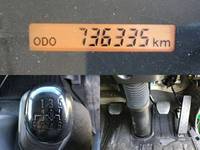 いすゞフォワード冷蔵冷凍ウイング中型（4t）[写真34]