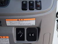 三菱ふそうキャンターアルミバン小型（2t・3t）[写真31]