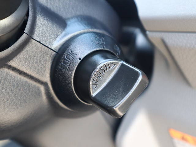 三菱ふそうキャンターアルミバン小型（2t・3t）[写真32]