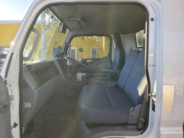 三菱ふそうキャンターパッカー車（塵芥車）小型（2t・3t）[写真10]