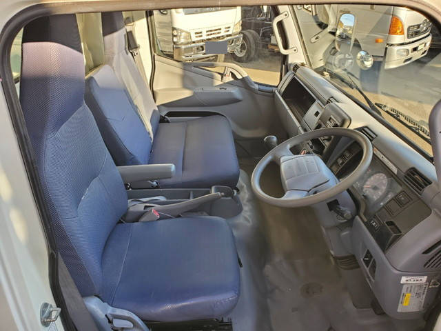 三菱ふそうキャンターパッカー車（塵芥車）小型（2t・3t）[写真07]