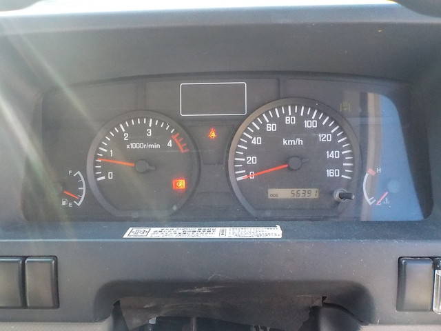 いすゞエルフダンプ小型（2t・3t）[写真10]