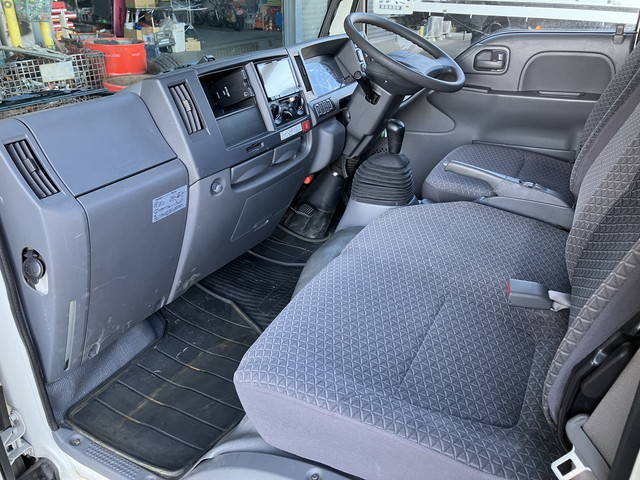 いすゞエルフ平ボディ小型（2t・3t）[写真25]