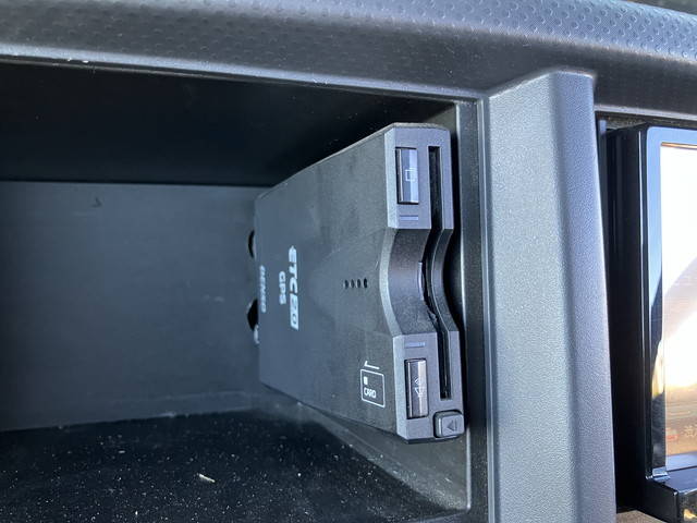 いすゞエルフ平ボディ小型（2t・3t）[写真35]