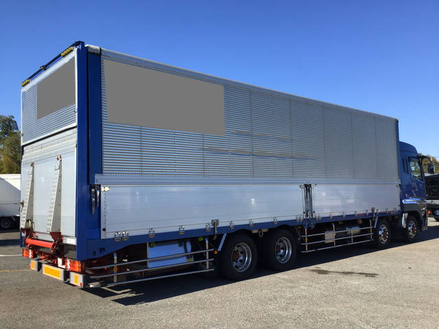 三菱ふそうスーパーグレートアルミウイング大型（10t）[写真02]