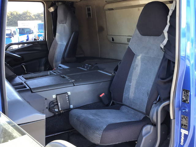 三菱ふそうスーパーグレートアルミウイング大型（10t）[写真27]