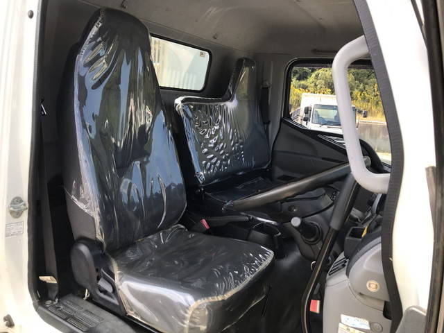 三菱ふそうキャンターダンプ小型（2t・3t）[写真24]