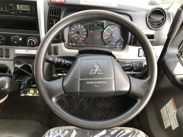 三菱ふそうキャンターダンプ小型（2t・3t）[写真28]