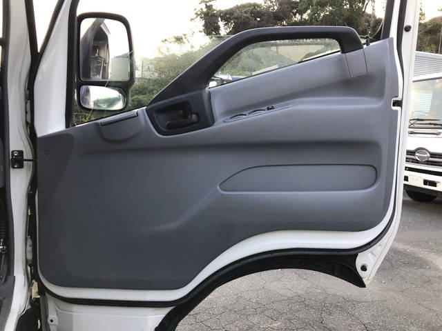 日野デュトロ散水車小型（2t・3t）[写真21]