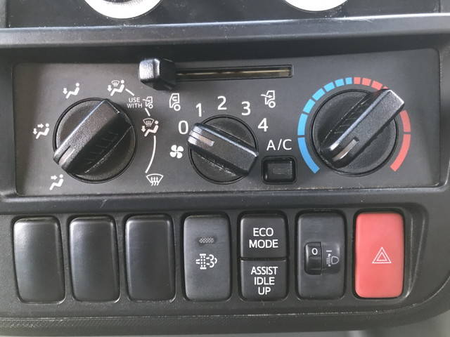 日野デュトロ散水車小型（2t・3t）[写真30]