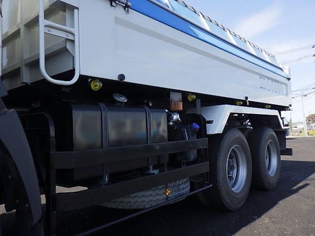 日野プロフィアダンプ大型（10t）[写真13]