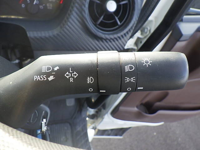 日野プロフィアダンプ大型（10t）[写真32]