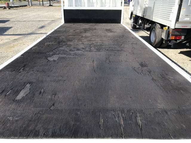 日野デュトロ平ボディ小型（2t・3t）[写真11]