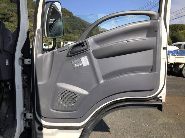 いすゞエルフ散水車小型（2t・3t）[写真23]