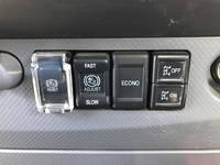 いすゞエルフ散水車小型（2t・3t）[写真32]