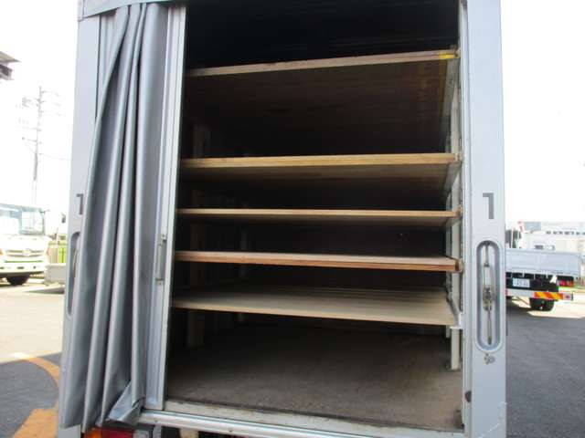 トヨタダイナカーテン車小型（2t・3t）[写真10]