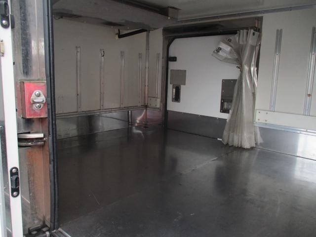 トヨタダイナ冷凍車（冷蔵車）小型（2t・3t）[写真10]