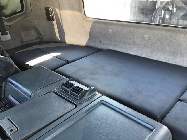 三菱ふそうスーパーグレートトレーラーヘッド（トラクターヘッド）大型（10t）[写真32]