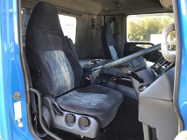 三菱ふそうスーパーグレートトレーラーヘッド（トラクターヘッド）大型（10t）[写真33]