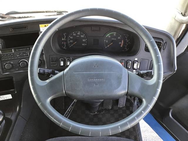 三菱ふそうスーパーグレートトレーラーヘッド（トラクターヘッド）大型（10t）[写真36]