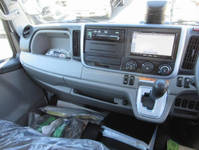 三菱ふそうキャンターアルミバン小型（2t・3t）[写真11]