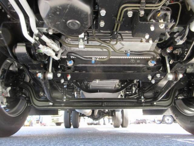 三菱ふそうキャンターアルミバン小型（2t・3t）[写真33]