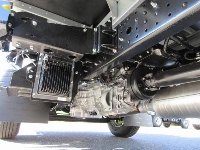 三菱ふそうキャンターアルミバン小型（2t・3t）[写真35]