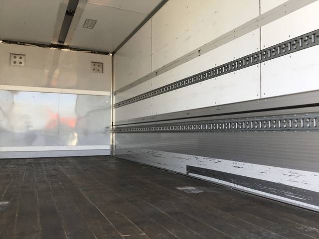 日野レンジャーアルミウイング中型（4t）[写真15]