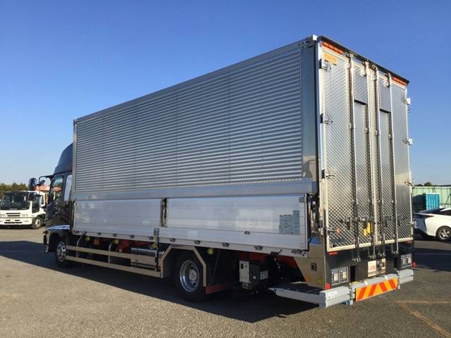 日野レンジャーアルミウイング中型（4t）[写真04]