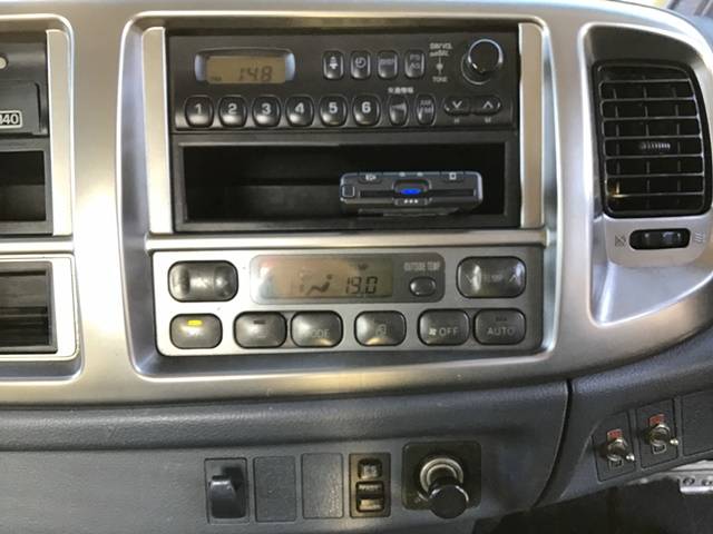 日野レンジャーセルフクレーン3段増トン（6t・8t）[写真37]