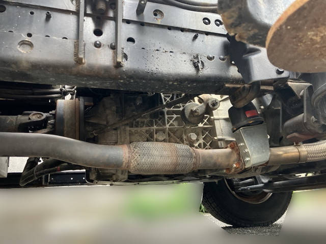 いすゞエルフクレーン6段小型（2t・3t）[写真24]