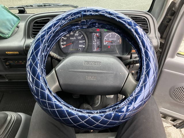 いすゞエルフクレーン6段小型（2t・3t）[写真33]