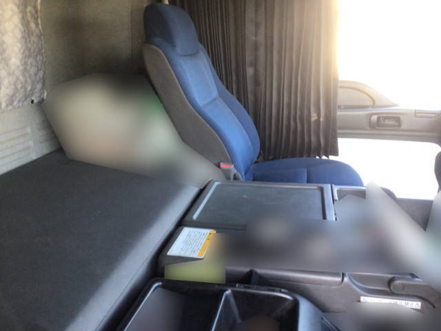 いすゞギガコンテナ専用車大型（10t）[写真13]