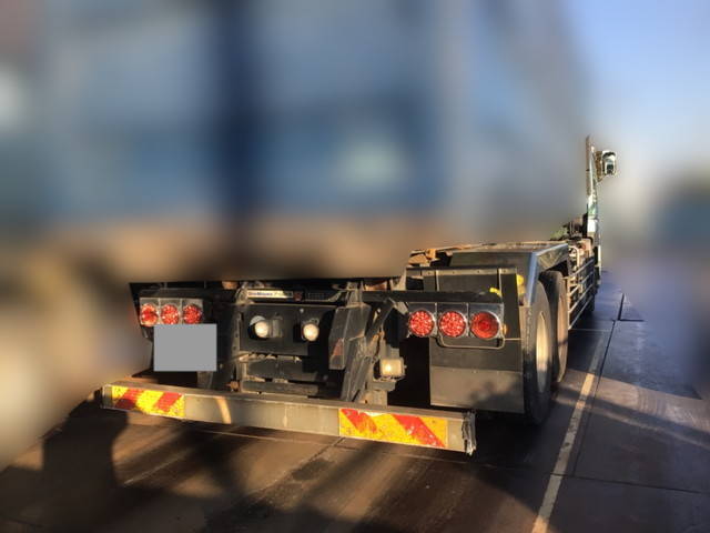 いすゞギガコンテナ専用車大型（10t）[写真02]