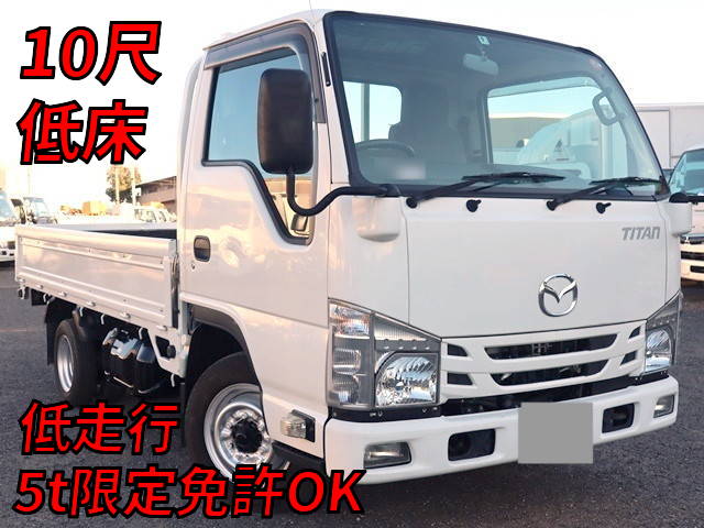 マツダタイタン平ボディ小型（2t・3t）[写真01]