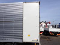 いすゞエルフアルミバン小型（2t・3t）[写真10]