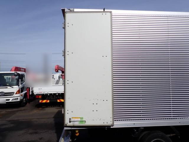 いすゞエルフアルミバン小型（2t・3t）[写真11]