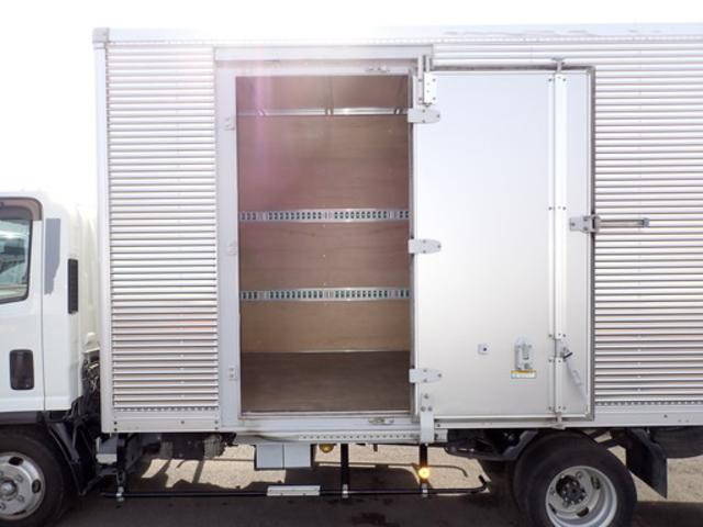 いすゞエルフアルミバン小型（2t・3t）[写真15]