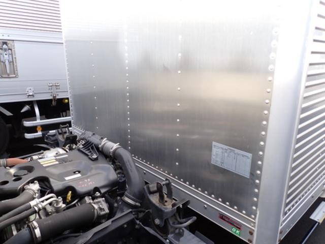 いすゞエルフアルミバン小型（2t・3t）[写真23]