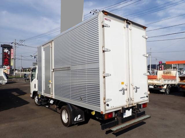 いすゞエルフアルミバン小型（2t・3t）[写真02]