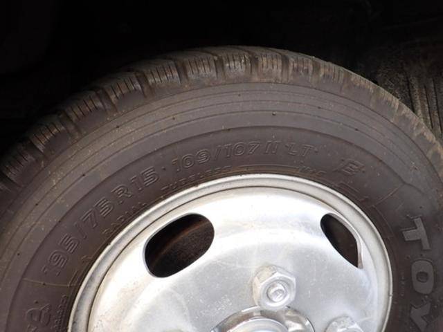 いすゞエルフアルミバン小型（2t・3t）[写真25]